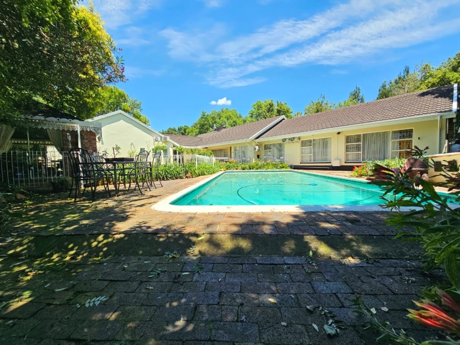 6 Bedroom Property for Sale in Grimbeeck Park North West